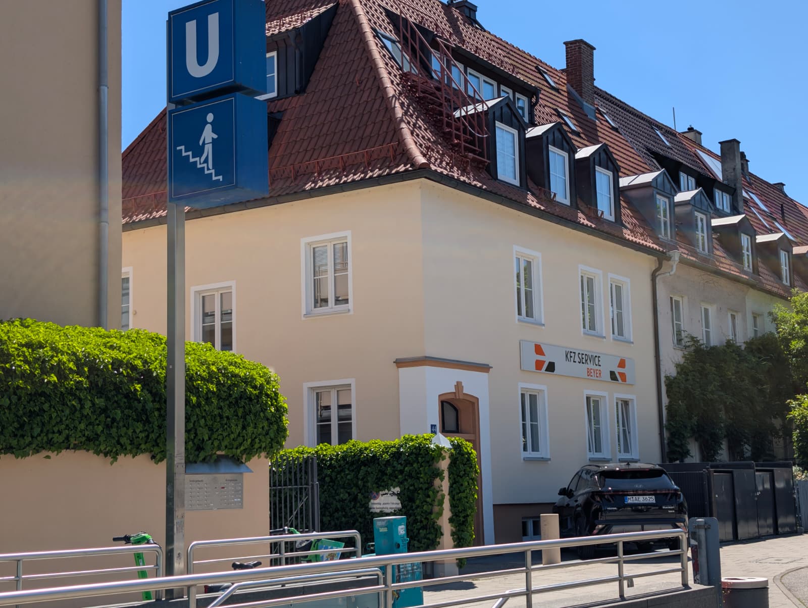 Kfz Service Beyer - direkt an der U-Bahn-Haltestelle Gern (U1), Waisenhausstraße 44, München